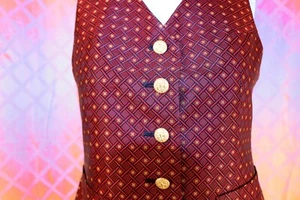 Gilet donna ESCADA Italy rosso oro nero seta geometrica taglia M euro 35 - Foto 1 di 10