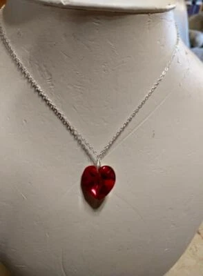 Collar de Plata de Ley COLGANTE ROJO 925 $65 CZ Circonita Cúbica Nuevo CORAZÓN Foto 1 de 2