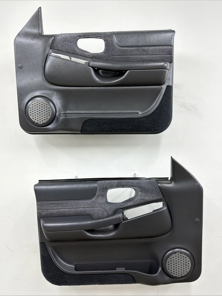 98-04 Chevy Blazer S-10 GMC Sonoma Jimmy Manual Door Panel Set OEM Graphite NICE - Image 1 of 4