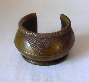 Large Antique Brass or Bronze African Arm or Ankle Ring : Geometric Decoration - Picture 1 of 8