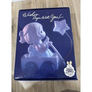 Precious Moments Welcome Kit 1999 Figurine, Frame, Greenbook & Necklace Orig Box - Picture 1 of 10
