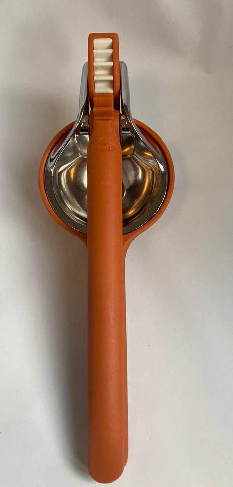 Espremedor de laranja Chef'n Citrus espremedor de frutas cítricas portátil 13" - Imagem 1 de 4