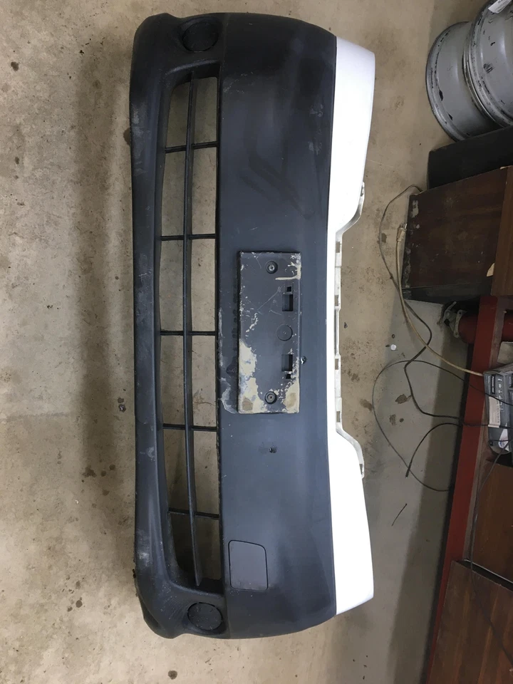 Front Bumper Assy. NISSAN NV 200 13 14 15 16 17 18 19 20 21 Foto 1 de 4