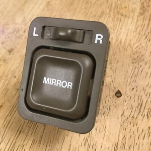 1997-2001 Honda CRV (Dark Tan) Power Mirror Switch (P/N: 35190-S04-901ZE) OEM - Bild 1 von 7
