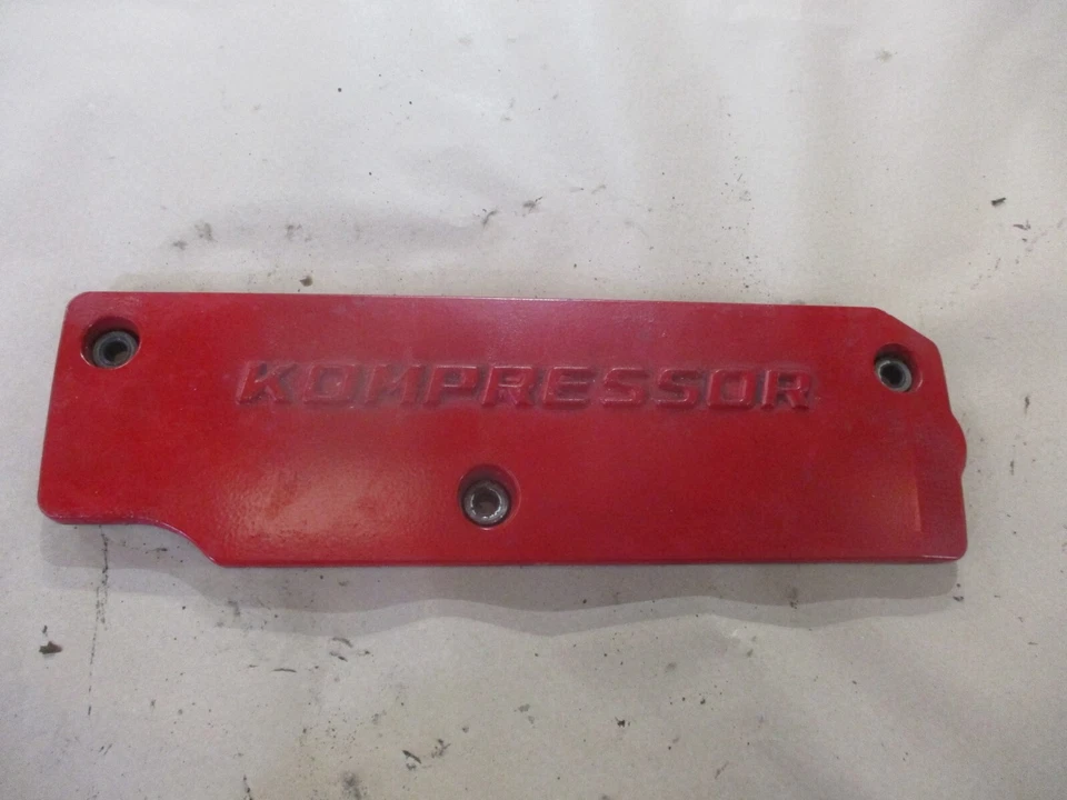 MERCEDES BENZ  R170  2004 SLK 200  . RED ROCKER / ENGINE COVER - Изображение 1 из 1