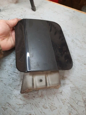 Porta de combustível gasolina DODGE CHARGER 06 07 08 - Imagem 1 de 2