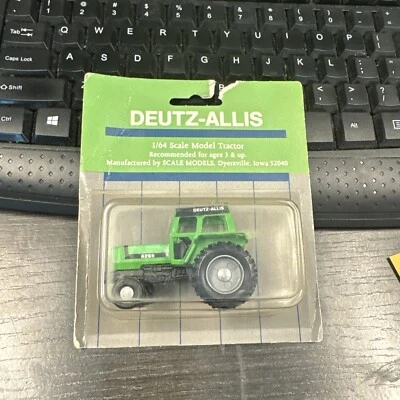 1/64th Scale Deutz-Allis 6265 Model Tractor Die-cast Scale Models - Image 1 of 4
