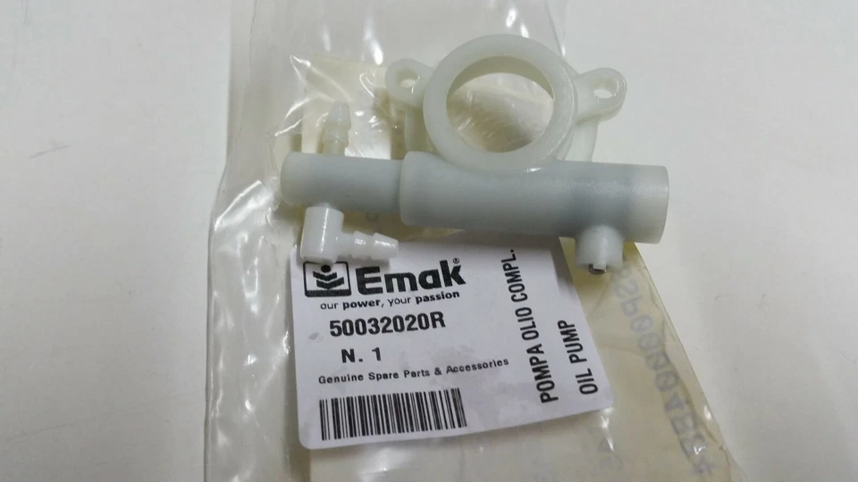 EMAK POMPA OLIO MOTOSEGA EFCO/OLEOMAC 131 - 132 S - 931 - 932 C