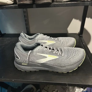 Brooks Ghost 16 Herren Größe 10,5 grau schwarz sportlich Walking Laufschuhe Sneaker - Bild 1 von 11