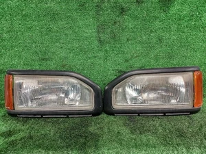 HONDA Acty HA3 536223 HA3 HA4 Genuine Koito Headlight Clear Set Halogen - Picture 1 of 4