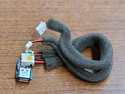 JBL FLIP 5 SPEAKER USB TYPE-C CHARGING PORT BOARD WITH CABLES REPLACEMENT PARTS - Image 1 of 4