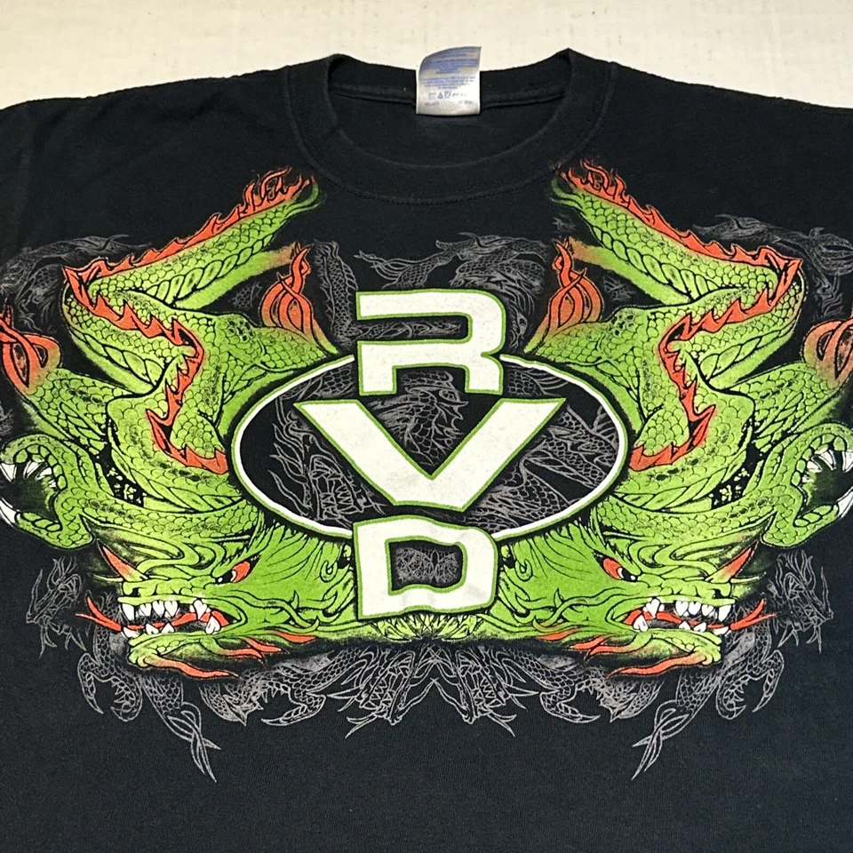 TNA Wrestling RVD Rob Van Damn The Whole F'N Mostrado Raro Gráfico Dragon Masculino P - Imagem 1 de 4