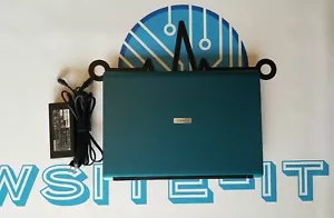 Toshiba Satellite P100 17.1" Laptop Centrino Duo T2500 2.00GHz 1GB RAM No HD 49W - Picture 1 of 12