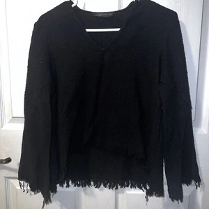Zara Jacquard Bell Sleeve Blouse Medium Top Frayed Hem Black Peasant Cottage - Bild 1 von 8