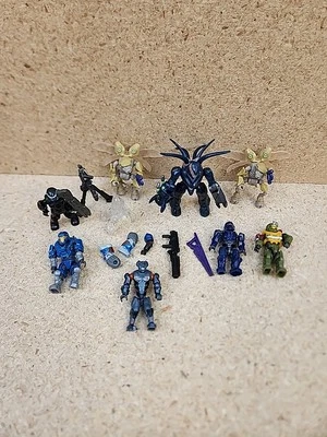 HALO MEGA Constructs Mini Figure Lot (9) W/Part & UNSC JUNGLE DARK GREEN SHARK - Image 1 of 4
