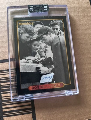 Tarjeta reliquia pináculo Joe DiMaggio A Word From “Authentic Handwritten Word” Foto 1 de 2