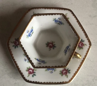 Rosenthal Sammeltasse Mokkatasse und Untertasse sechseckig Blumen Streuröschen - Bild 1 von 4