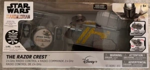 Disney Star Wars The Mandalorian The Razor Crest 2.4GHz Radio Controlled Car - Picture 1 of 6