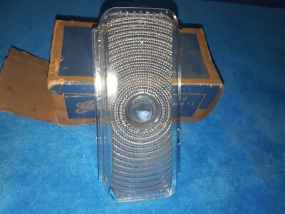 Nuevo de Lote Antiguo GM 1949 PONTIAC LUZ DE ESTACIONAMIENTO LÁMPARA GIRATORIA LENTE DE VIDRIO DIESTRO o derecho Delco Nuevo 49 Foto 1 de 4