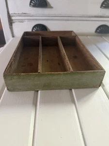 Primitive Rustic Green Painted Wood Utensil Flatware Tray Organizer Patina - Picture 1 of 23