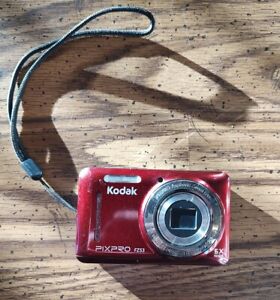 Kodak PIXPRO FZ53 Friendly Zoom 16 MP Digital Camera 2.7" LCD Screen Size - Red
