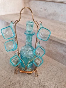 service a liqueurs comprenant carafe et 6 petits verres sur support laiton - Imagen 1 de 6