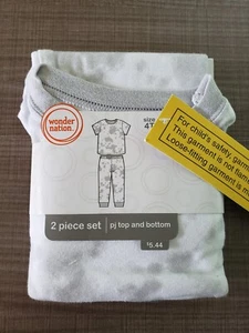 Wonder Nations 2-teiliges Pyjama Set Kurzarm Shirt mit Hose weiß und grau GR. 4 T - Bild 1 von 4