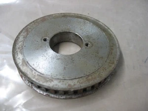 NEW BROWNING 40LH050 TIMING BELT PULLEY 3/8P X 1/2W 40T H BUSH P9244 - Afbeelding 1 van 3