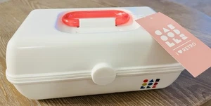 Caboodles Pretty in Petite weißer Mini Schminkkoffer Neu mit Etikett - Bild 1 von 8