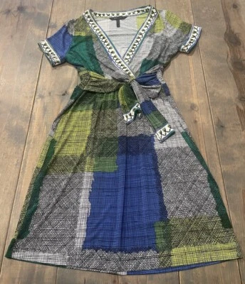 BCBG Maxazria Women’s Short Sleeve Green & Blue Geometrical Leaf Wrap Dress Sz:S - Image 1 of 4