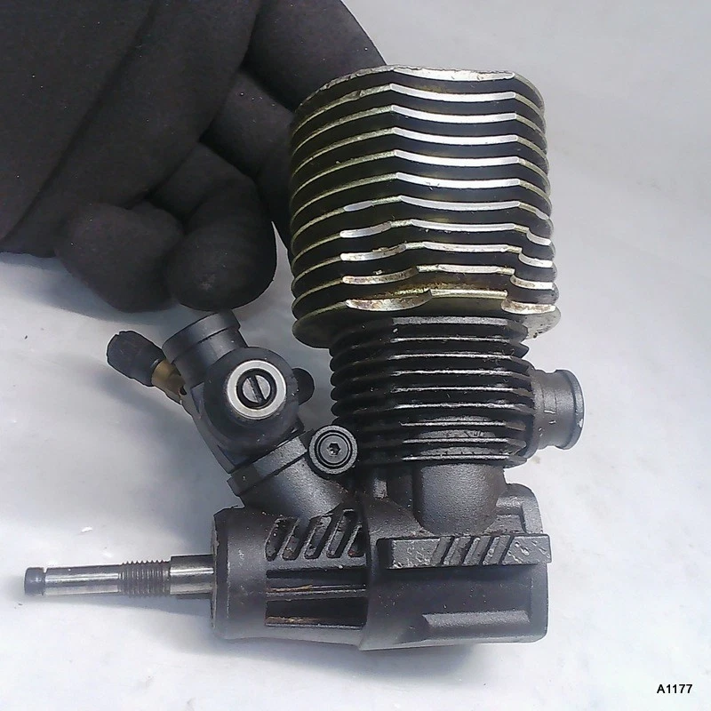 Axial .28 Spec 1S Racing Engine W/out Pull Starter (Gold Head) - Image 1 of 4
