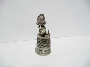 THIMBLE SILVERPLATED  JONATHAN & DAVID '81 PRECIOUS MOMENTS "MOTHER SEW DEAR" - Picture 1 of 5