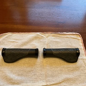 130 mm BONTRAGER bicycle comfort grip - Picture 1 of 4