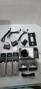 AT&T CL82307 3 Handset Digital Answering System w/Smart Call Blocker, Caller ID - Picture 1 of 4