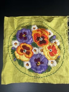 Beautiful Vintage Bucilla Crewel Pansy Patch 13” Pillow Face - Picture 1 of 12