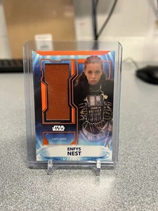 2021 Topps Star Wars Battle Plans Relic Enfys Nest Cape Lining Orange FR-EN 6 50 - Picture 1 of 2