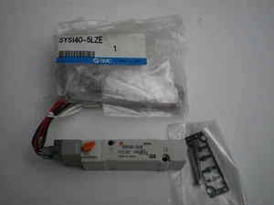 (2) Nuevas válvulas solenoide SMC SY5140-5LZE para una oferta - Imagen 1 de 1