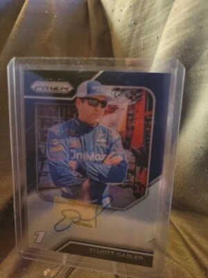 Elliott Sadler #ds-es Blue 23/75 2018 Panini Prizm NASCAR Auto - Image 1 of 2