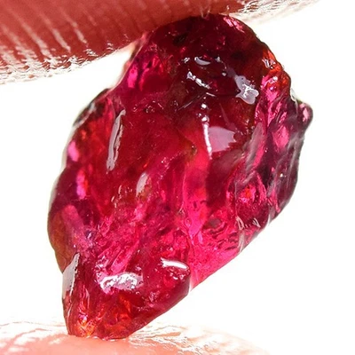 UNHEATED RUBY 2.00ct 100% NATURAL RED UNTREATED RUBY ROUGH - Image 1 of 3