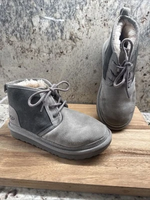 UGG уголь серый замши два тона зимние ботинки/туфли размер 3 молодежи GUC - Изображение 1 из 4