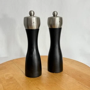 Juego de molinillo de sal y pimienta Peugeot Fidji 8,25 pulgadas, tapa negra mate plateada - Imagen 1 de 9