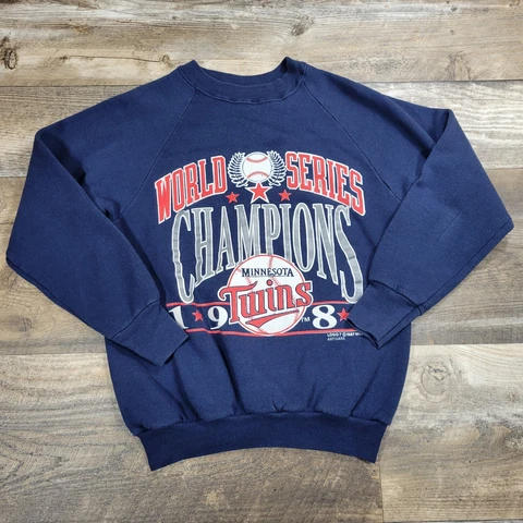 VINTAGE Twins Sweater Youth Medium Blue MN 1987 World Series Champions MLB Kids Cover