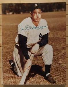 Joe DiMaggio NY Yankees MLB Signed/Autographed; 8x10 Photo - Picture 1 of 1