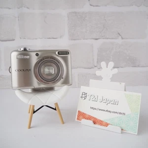 (Near Mint)Nikon COOLPIX L32 silver 20.1MP Compact Digital camera from JAPAN - Picture 1 of 17