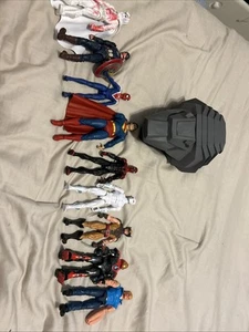 Figure Lot  - Picture 1 of 5