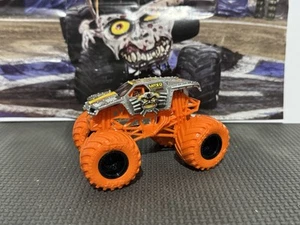 Monster Jam Max D Maximum Orange Nitro Neons Loose 4X4 Truck HTF 1/64 Diecast - Picture 1 of 2