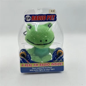 NEW 2004 Vintage Radio Pet Plush Frog with Real FM Radio and Headphones - Picture 1 of 1