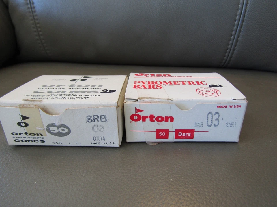 2 conos pequeños Orton de caja abierta, SRB 03, 40 unidades Foto 1 de 1