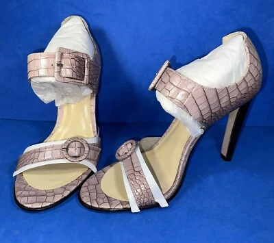 Sandalias de tacón bebe Kitty de cuero rosa cocodrilo con hebilla en relieve talla 6 NUEVAS en CAJA Foto 1 de 4