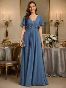 Elegant Evening Dresses Deep V Neck Appliques Pleated Floor-Length Dresses - Picture 1 of 30